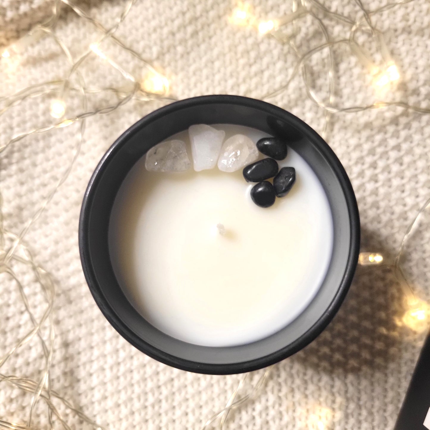 SOLSTICE + SPIRIT HOLIDAY CRYSTAL CANDLE