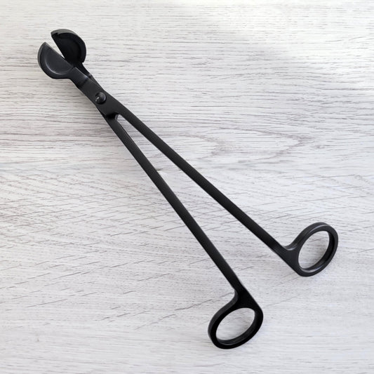 Black wick trimmer for candles
